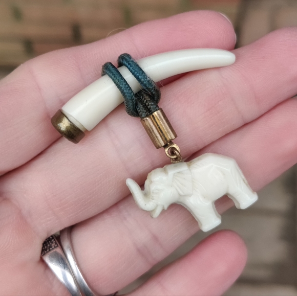 Antique Organic Elephant And Horn Brooch - Picture 3 of 5